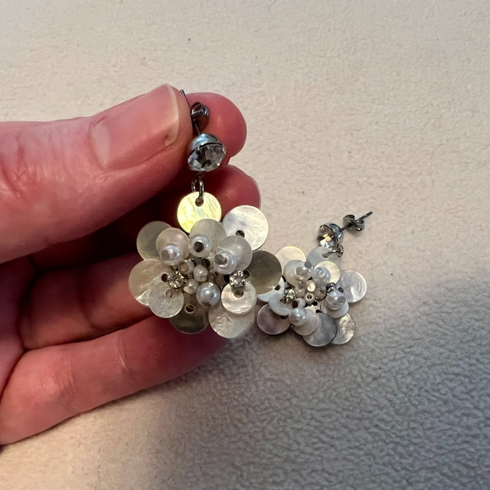 The Limited - Mother of Pearl, Pearl & Rhinestone Flower Earrings - Picture 3 of 3